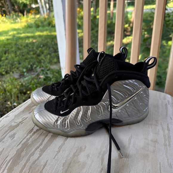 Silver Nike foamposites - Picture 3 of 4